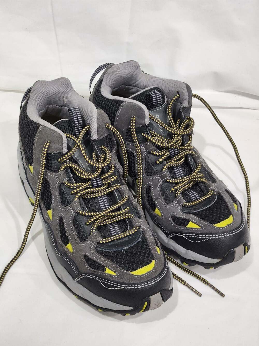 Columbia Techlite Hiking Shoes with Omni-Grip Sole